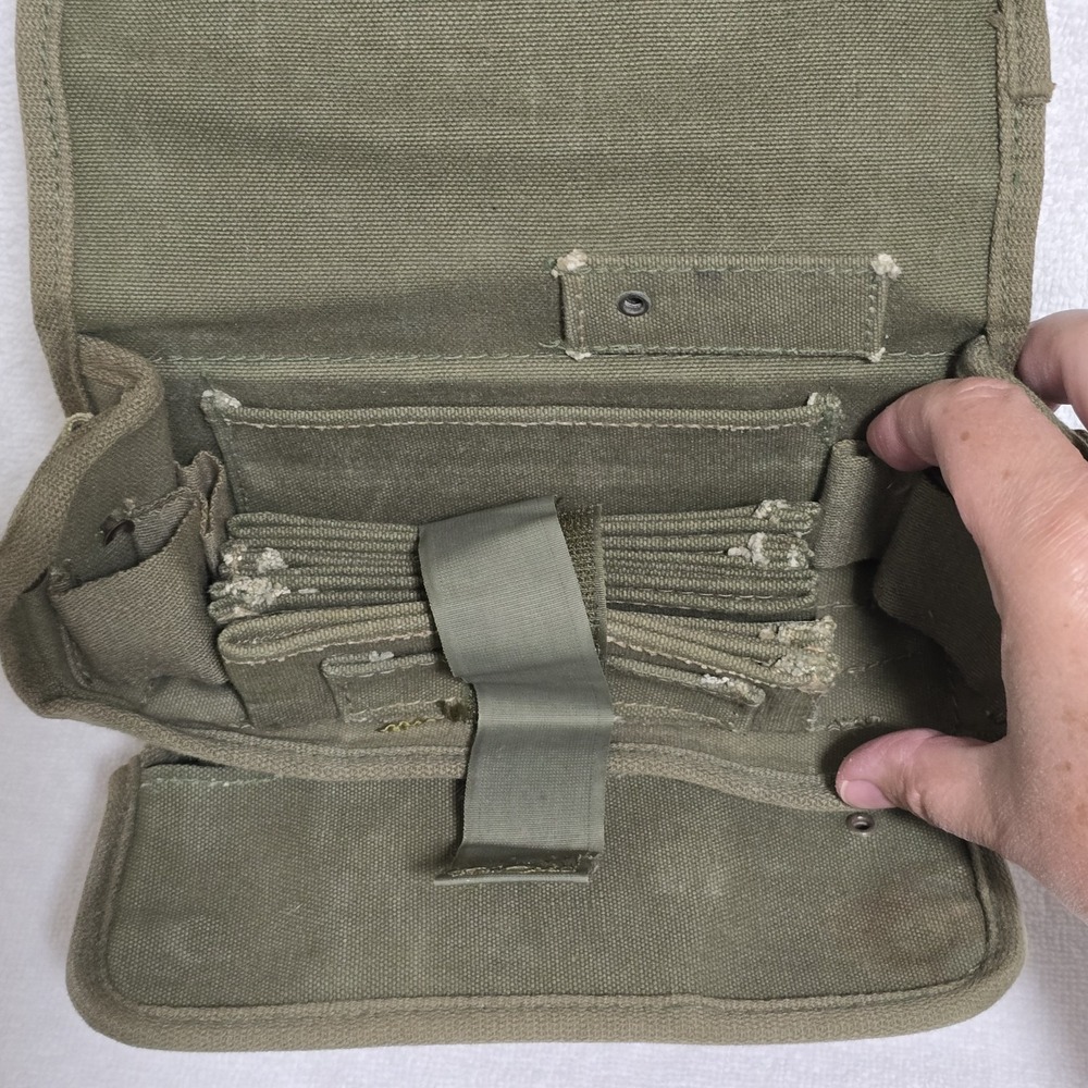 Vintage US Military M18A1 Chemical Detector Kit Canvas Case‎ Pouch ITT - Picture 11 of 16